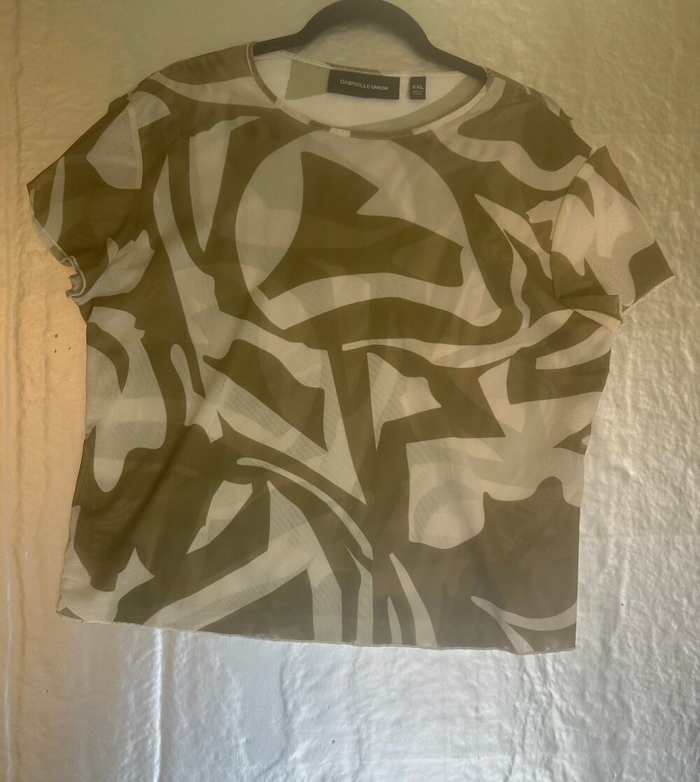 Gabrielle Union XXL Olive Cream Abstract Print Short Sleeve Blouse